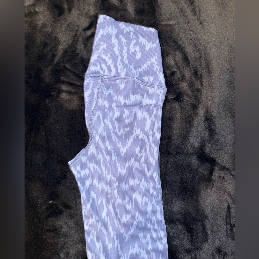 Blue Patterned Aerie Leggings with Stretchy Fit